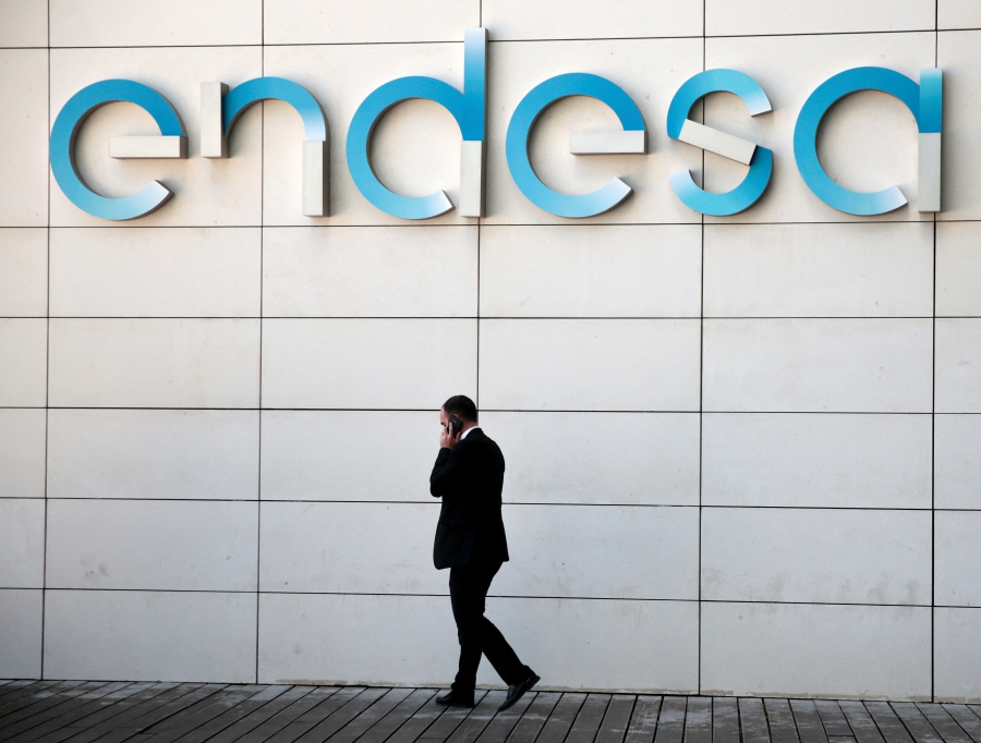 Endesa: Άνοδος 30% στα κέρδη – «Καμπανάκι» για την πράσινη μετάβαση της Ισπανίας