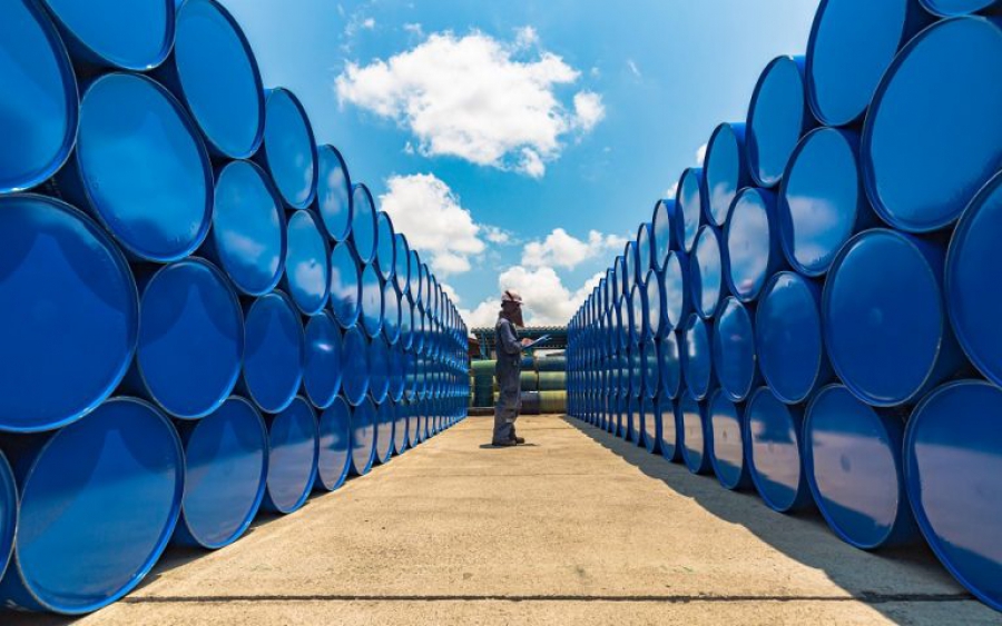 Σταθεροποιείται το πετρέλαιο – Κάτω από τα 33 ευρώ/MWh ξεκινά το TTF