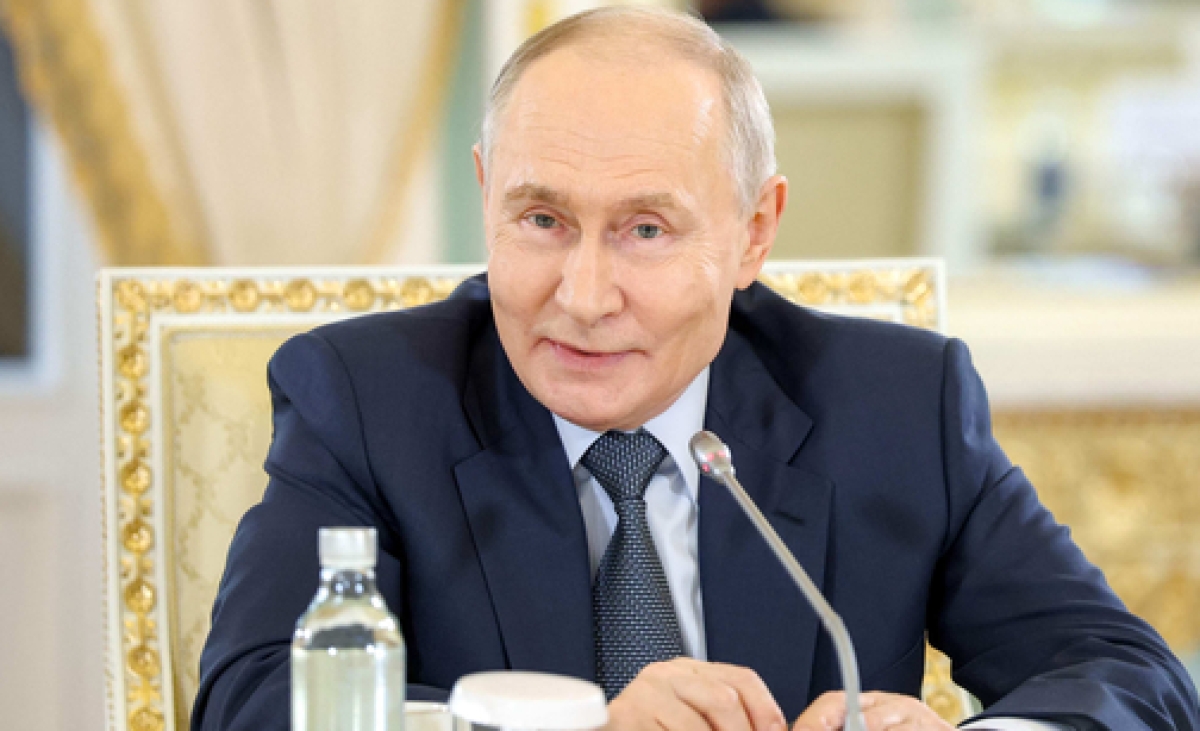 Συμφωνία Putin  για την επανέναρξη των τριμερών ειρηνευτικών συνομιλιών με την Ουκρανία και τις ΗΠΑ