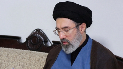 Πρώτη δήλωση Khamenei Β': Τα Στενά του Ορμούζ θα μείνουν κλειστά - Στόχος μας οι αμερικανικές βάσεις