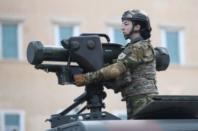 H νέα τεχνολογία της παρέλασης - Μητσοτάκης: Αναγκαιότητα και όχι πολυτέλεια η επένδυση στις ένοπλες δυνάμεις