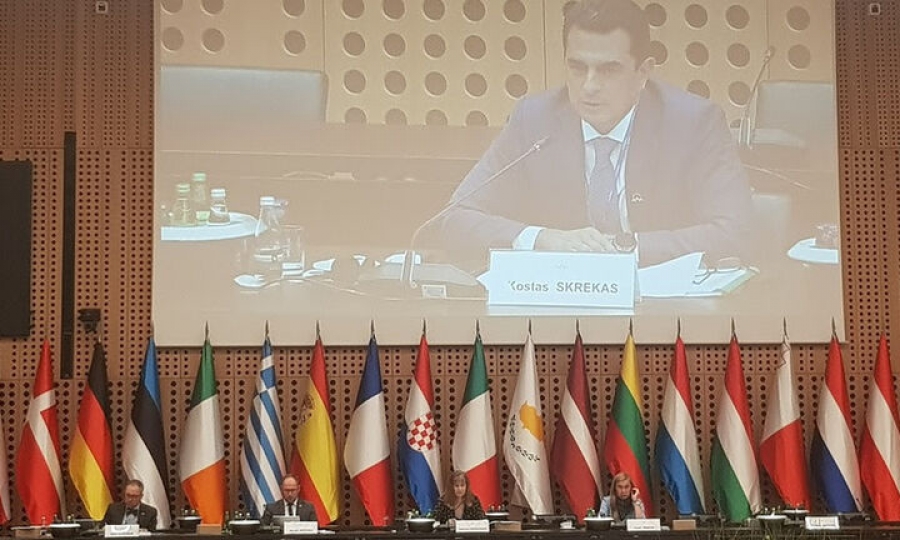 Οι αντιδράσεις των Ευρωπαίων ΥΠΕΝ και της Επιτρόπου στην πρόταση Σκρέκα για τον ETS Hedging Mechanism