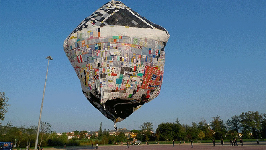 «Museo Aereo Solar»: Ένα αερόστατο από εκατοντάδες πλαστικές σακούλες