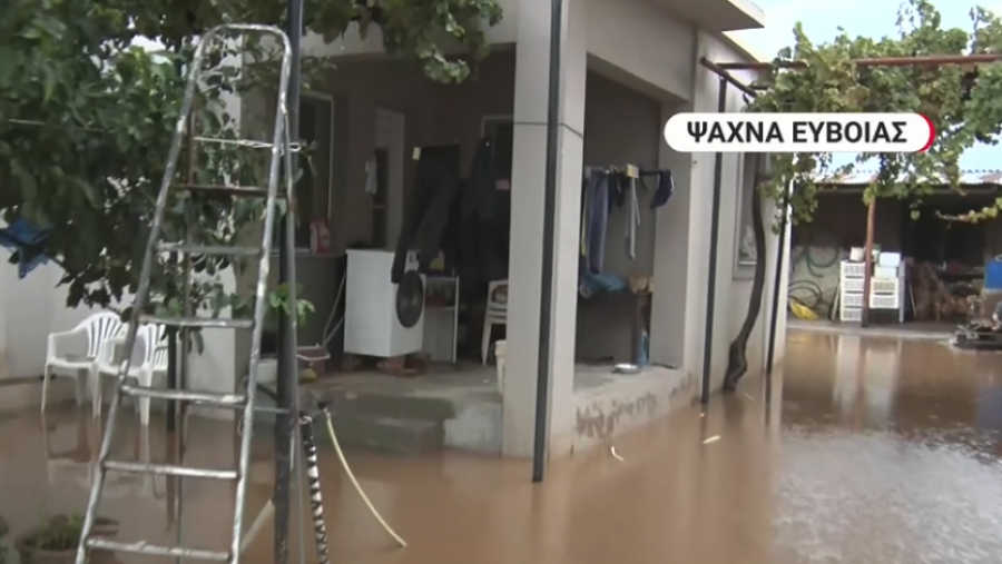 Ελλάδα: Πορτοκαλί συναγερμός για την κακοκαιρία – Πλημμύρες και κατολισθήσεις σε Εύβοια και Σκιάθο