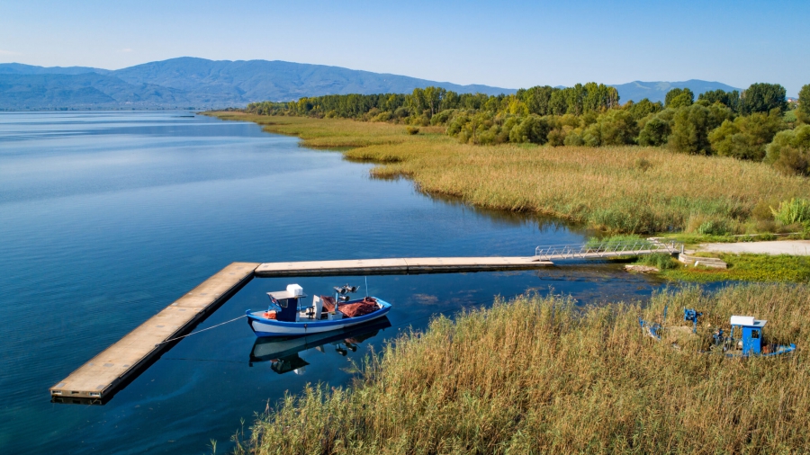 Κλιμακώνονται οι δράσεις για την προστασία της λίμνης Τριχωνίδας
