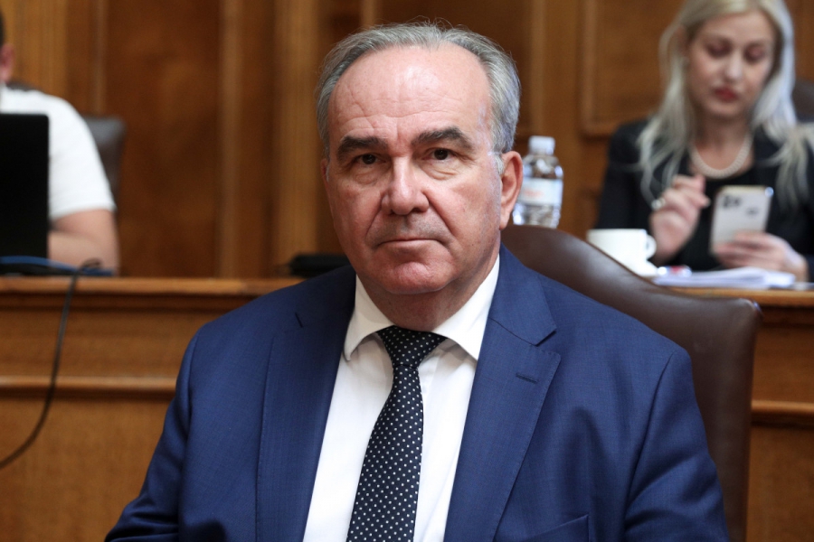 Παπαθανάσης στην θέση Μπρατάκου;