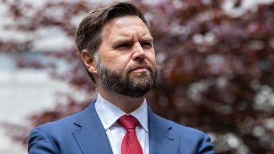 Aβεβαιότητα στις χώρες του Κόλπου για την πολιτική Trump (Bloomberg) - JD Vans: Οι ΗΠΑ θα αποχωρήσουν από το Ιράν «σύντομα»