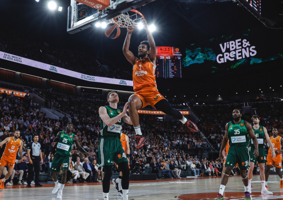 Παναθηναϊκός: Oι αλλαγές στην άμυνα και ο συγκινητικός Λεσόρ υπέταξαν τις «νυχτερίδες»