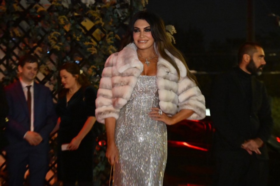 Οι Έλληνες επιχειρηματίες και πολιτικοί που πλαισίωσαν την Kimberly Guilfoyle στις πρώτες εμφανίσεις της