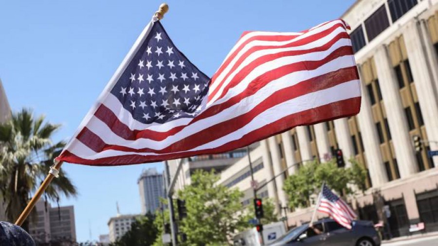 ΗΠΑ: Στα 1,5 εκατ. οι νέες αιτήσεις επιδομάτων ανεργίας - Χάθηκαν 45,6 εκατ. θέσεις στο lockdown