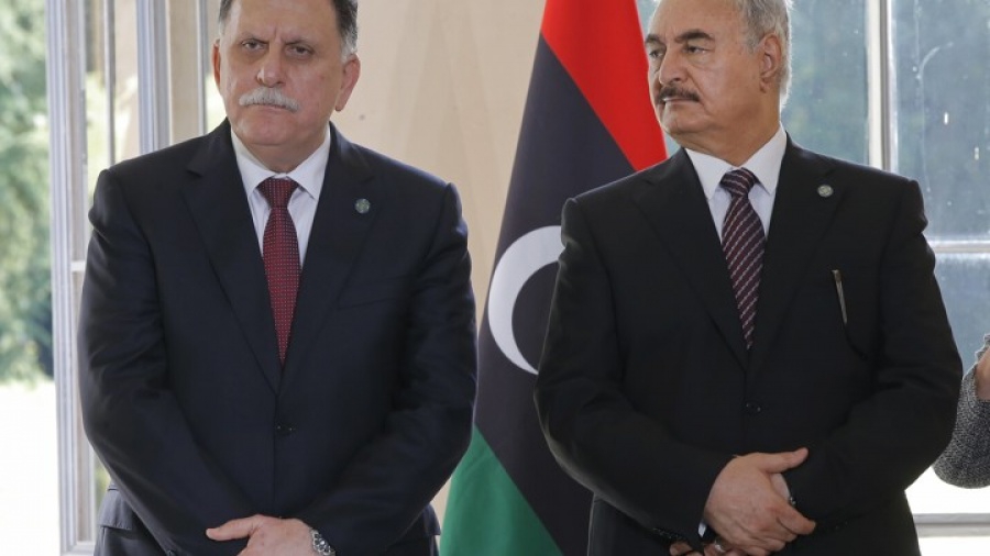 Κρίση στη Λιβύη: Διαβουλεύσεις Haftar – Fayez Serraj στη Μόσχα για κατάπαυση πυρός