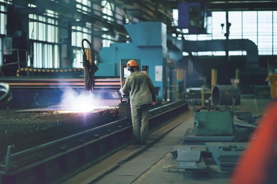 Σκαρφάλωσε στο 6,8% η ελληνική βιομηχανική παραγωγή τον Σεπτέμβρη του 2025