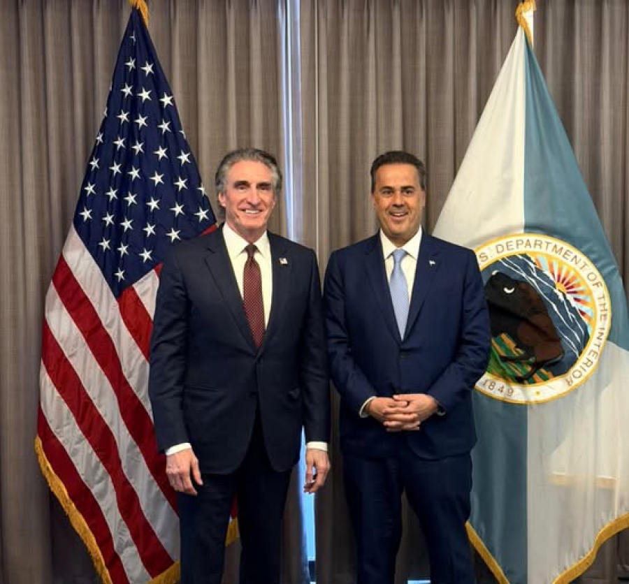 Συνάντηση Παπασταύρου - Burgum: Πιο αναγκαία από ποτέ η εμβάθυνση των σχέσεων Ελλάδας - ΗΠΑ στην ενέργεια