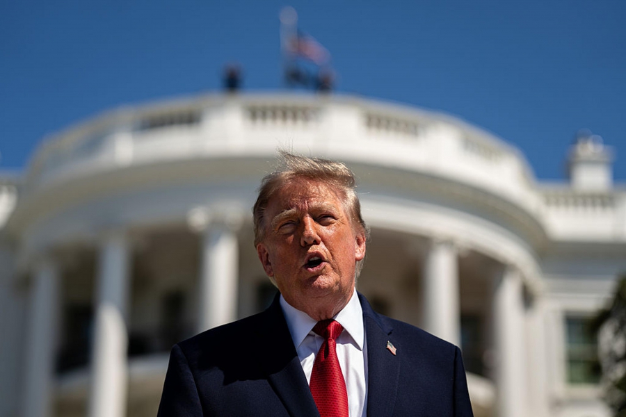 Νέα ανάρτηση Trump: «Το Ιράν καταρρέει πλήρως»