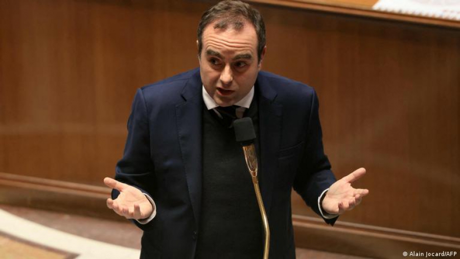 Γαλλία: Eγκρίθηκε από τη Γερουσία ο προϋπολογισμός του 2026