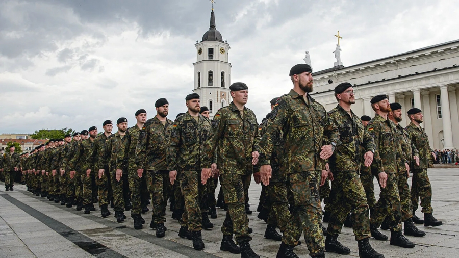 Γερμανία: Τα 377 δισ. αγγίζει το πρόγραμμα επανεξοπλισμού της (Politico)