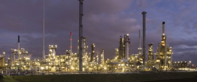 Oil Price: Ο πόλεμος στη Μέση Ανατολή φέρνει χρυσή εποχή για τα διυλιστήρια
