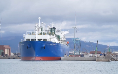 Snam: Εν αναμονή του πρώτου δεξαμενόπλοιου LNG στο FSRU του Piombino