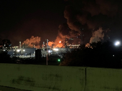 Exxon: Μειωμένη η παραγωγή στο διυλιστήριο Baytown μετά την πυρκαγιά