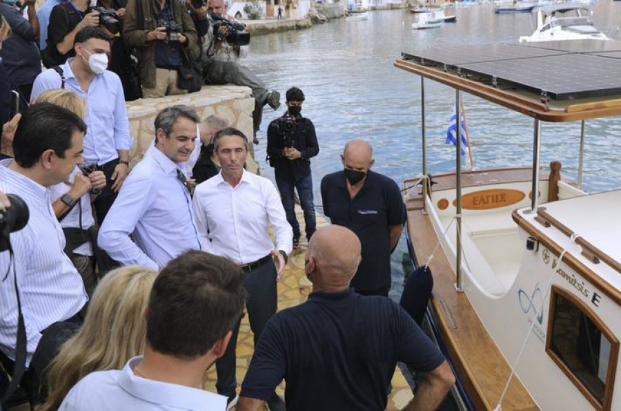 Επιθεώρηση Μητσοτάκη στα έργα για την ένταξη του νησιού στην πρωτοβουλία GR - eco islands