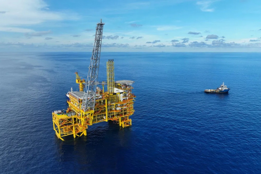 TotalEnergies: Προσφέρει ιρακινό πετρέλαιο σε πελάτες από την Ασία