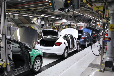 Berenberg: Αναβάθμιση για BMW και υποβάθμιση για Stellantis εν μέσω κύματος αναδιάρθρωσης στην αυτοκινητοβιομηχανία