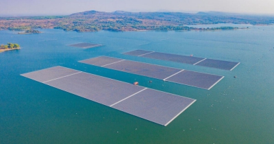 Αυστηρά κριτήρια και κανόνες για τα πλωτά φωτοβολταϊκά στο νέο χωροταξικό για τις ΑΠΕ