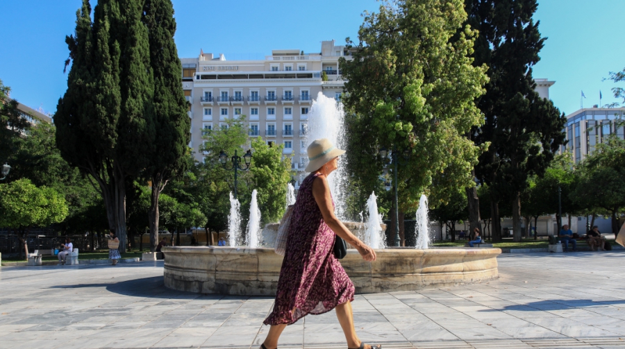Ξεκινά ο καύσωνας διαρκείας - Έκτακτη ενημέρωση από το υπουργείο Υγείας