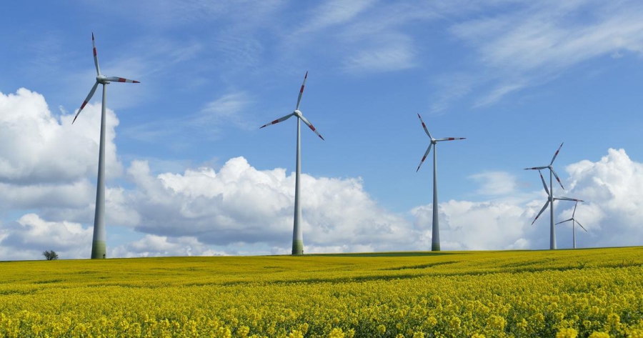 Γαλλία: Εκτός στόχων ο ρυθμός ανάπτυξης των ΑΠΕ – Καλύτερη η εικόνα στην ηλιακή ενέργεια