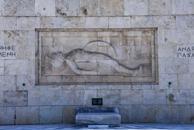 Tι προβλέπει η τροπολογία που φέρνει η κυβέρνηση για το Μνημείο του Άγνωστου Στρατιώτη