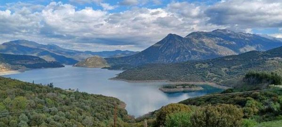 Μ. Γραφάκος: Η Κυβέρνηση προχωρά στο αναπτυξιακό έργο της παραλίμνιας περιοχής του Μόρνου