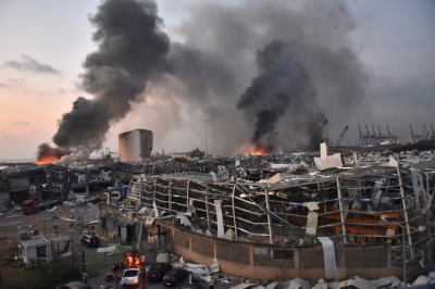 Φλέγεται η Βηρυτός, διαδοχικές εκρήξεις ισοπέδωσαν το λιμάνι - Τουλάχιστον δέκα νεκροί, εκατοντάδες τραυματίες
