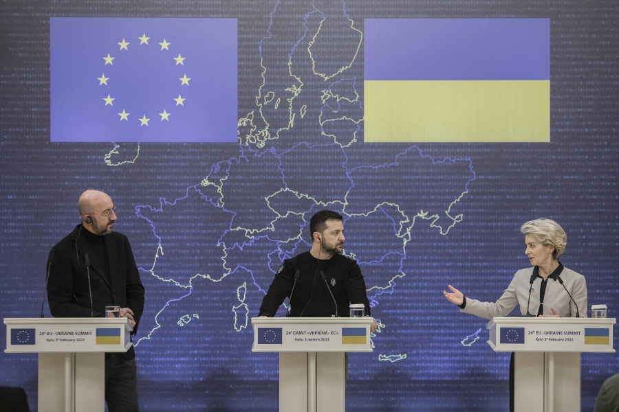 Η Ευρώπη και η Ουκρανία προετοιμάζουν πρόταση 12 σημείων για τον τερματισμό του πολέμου της Ρωσίας (Bloomberg)