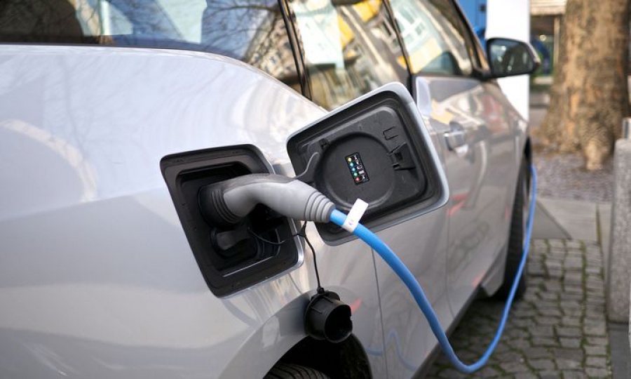 ΙΕΑ: Αυξήθηκαν τα σημεία φόρτισης ηλεκτρικών αυτοκινήτων το 2019