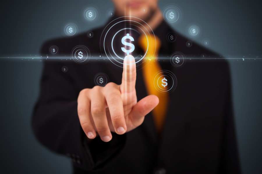 Αγορές: Kαθώς καταρρέει η παραδοσιακή αντιστάθμιση στην κρίση, δολάριο, αλουμίνιο και σιτηρά επιλέγονται από τους μεγάλους οίκους