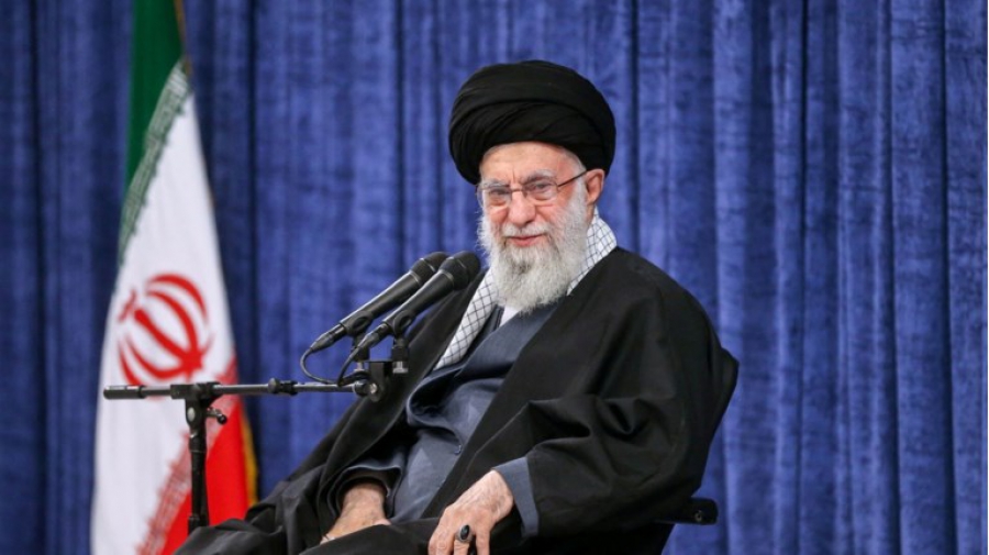 Υψηλοί τόνοι από Khamenei: Δεν σας πέφτει λόγος αν η Τεχεράνη θα εμπλουτίζει ουράνιο