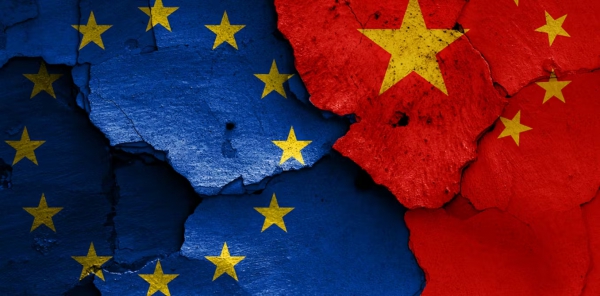 Οι εντάσεις με την Κίνα μπορεί να επισκιάσουν την πράσινη μετάβαση της ΕΕ (Μontel)