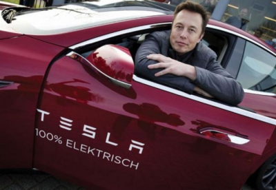 Ο Musk πούλησε 10 εκατ. μετοχές της Tesla έναντι 8,4 δισ. δολαρίων