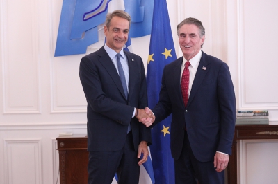 Burgum σε Μητσοτάκη: Οι ελληνοαμερικανικές σχέσεις μπορούν να επεκταθούν στην ενέργεια