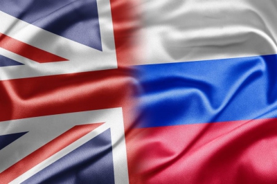 Βρετανία: Tέλος οι εισαγωγές ρωσικού πετρελαίου έως τα τέλη του 2022
