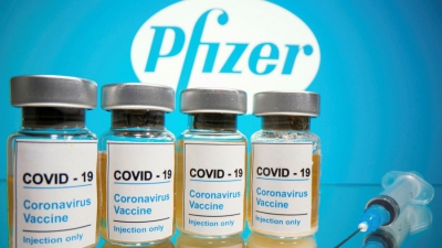 Εγκρίνουν το εμβόλιο της Pfizer οι ΗΠΑ, μετά από Μ. Βρετανία, Καναδά – Εντός 36 ωρών οι εμβολιασμοί – Στους 1,57 εκατ. οι νεκροί