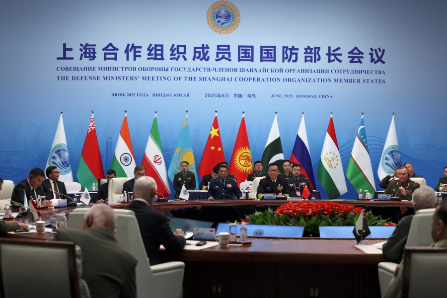 Κίνα: Υποδέχεται τους υπουργούς Άμυνας Ιράν και Ρωσίας με φόντο «κρίσιμες αλλαγές»