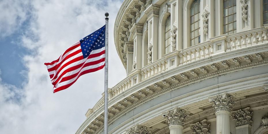 ΗΠΑ: Έρχεται νέο πακέτο 3 τρισ. δολ. στο Κογκρέσο από τους Δημοκρατικούς - Πτώση 16,4% στις λιανικές πωλήσεις τον Απρίλιο