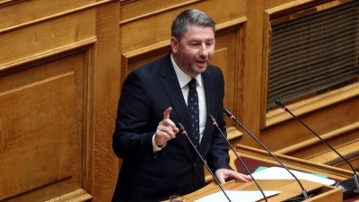 Πυρά Ανδρουλάκη κατά της κυβέρνησης για την αύξηση συμμετοχής στη ΔΕΗ