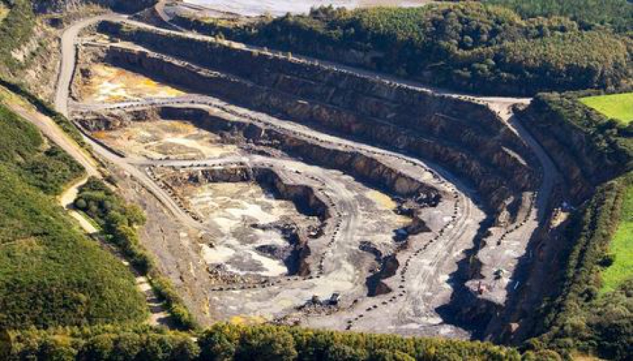 Ναι από το ΥΠΕΝ στους περιβαλλοντικούς όρους για έρευνες βωξίτη της Metlen