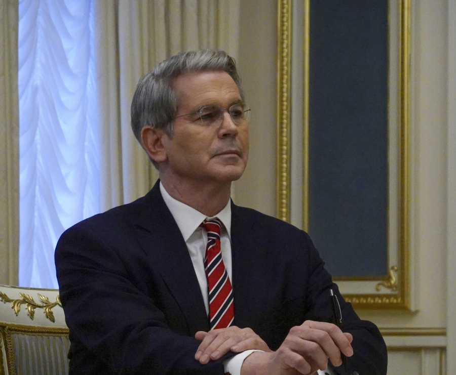 O Bessent ανακοίνωσε ότι oι νέοι δασμοί 15% των ΗΠΑ θα ισχύoυν εντός της εβδομάδας