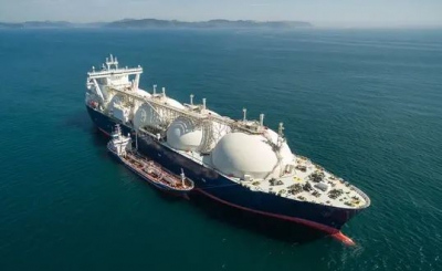 Ερυθρά Θάλασσα: Περιορισμένη η επίδραση στις τιμές του LNG - Τα υψηλά αποθέματα ανάχωμα στις πιέσεις