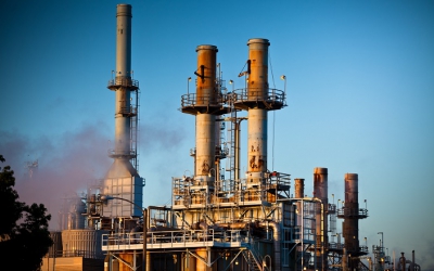 Αυστηρότερες περικοπές των εκπομπών CO2 συζήτησαν πετρελαϊκοί κολοσσοί στο Νταβός