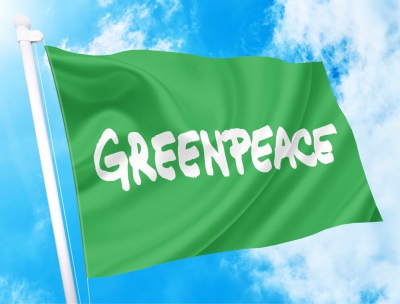 Greenpeace: Η Ευρώπη αξιοποιεί ΑΠΕ της Β. Αφρικής, ενώ την αφήνει να εξαρτάται από εισαγόμενα ορυκτά καύσιμα