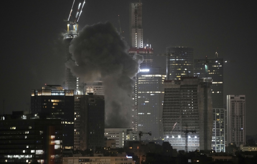 Ιράν: Στα 3 δισ. δολ. η ζημιά από τα πυραυλικά χτυπήματα στο Ισραήλ